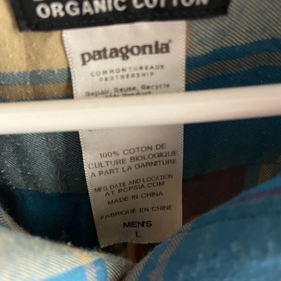 Patagonia Button Down Shirt - L - Picture 3 of 4